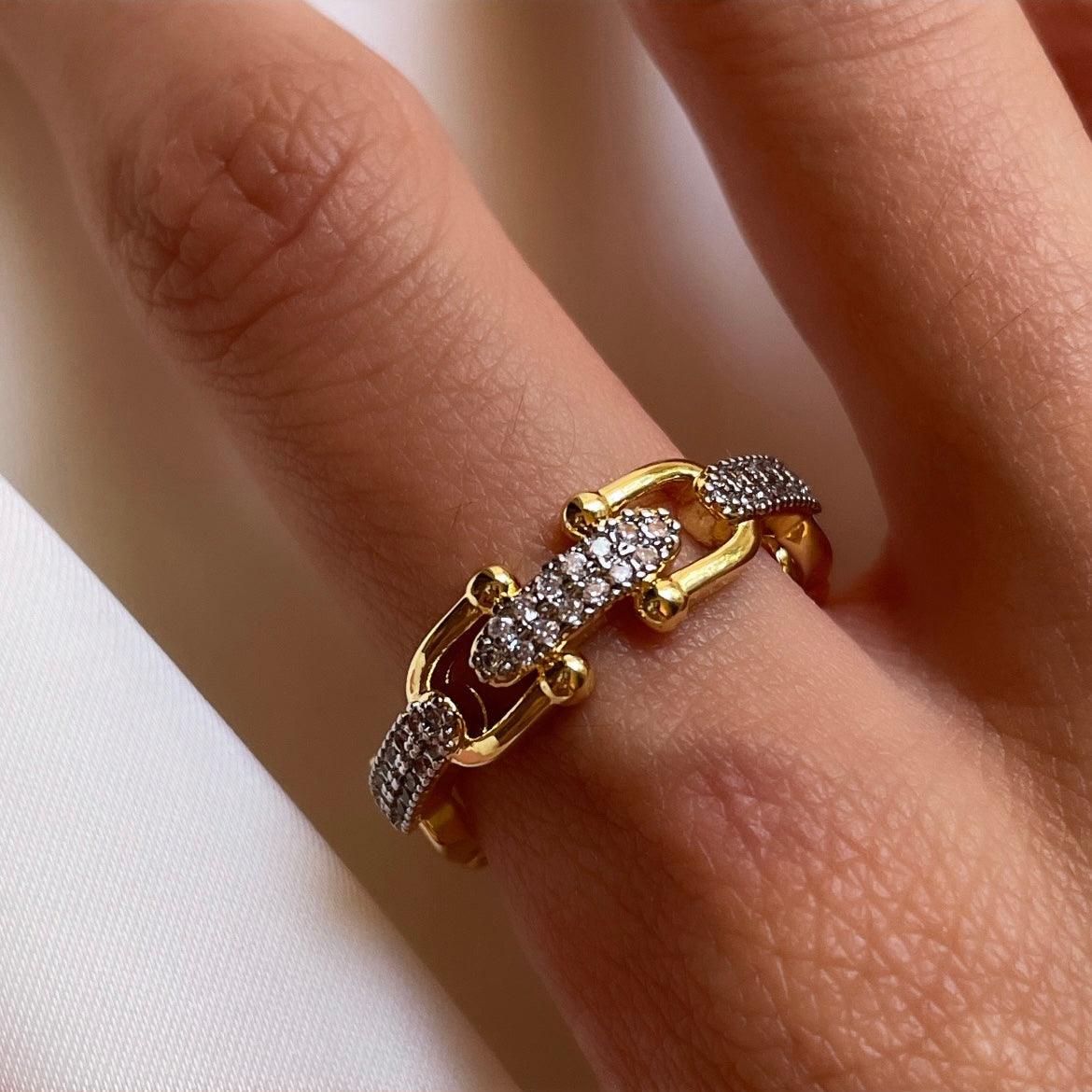 Chains Ring