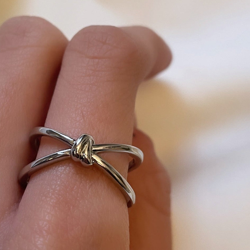 Knot Silver Ring